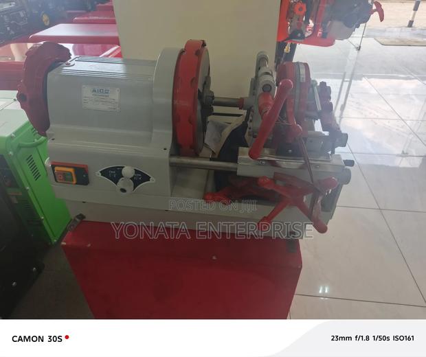 1/2" to 4" Pipe Threading Machine - thumbnail 3