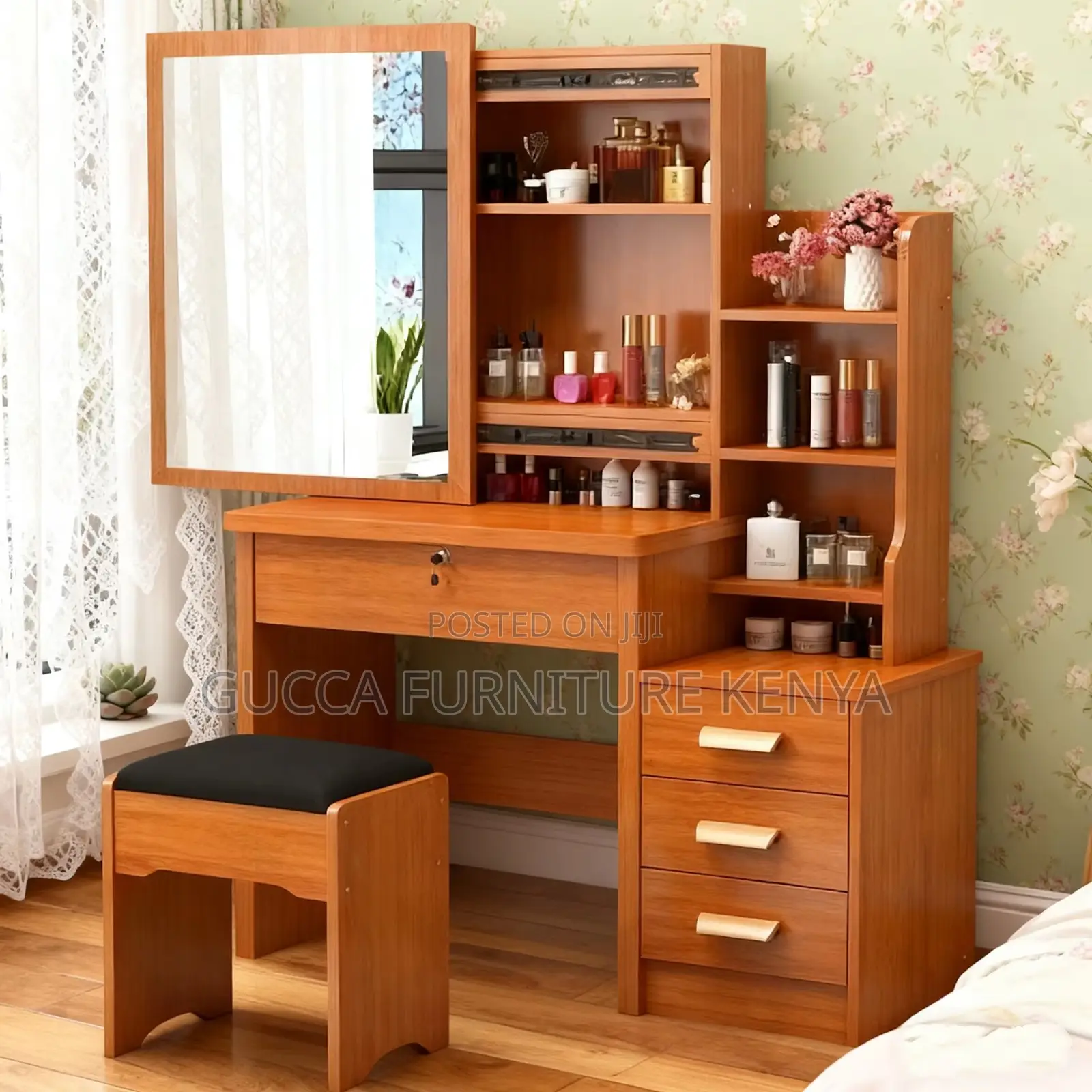 Brown Modern Bedroom Dressing Table