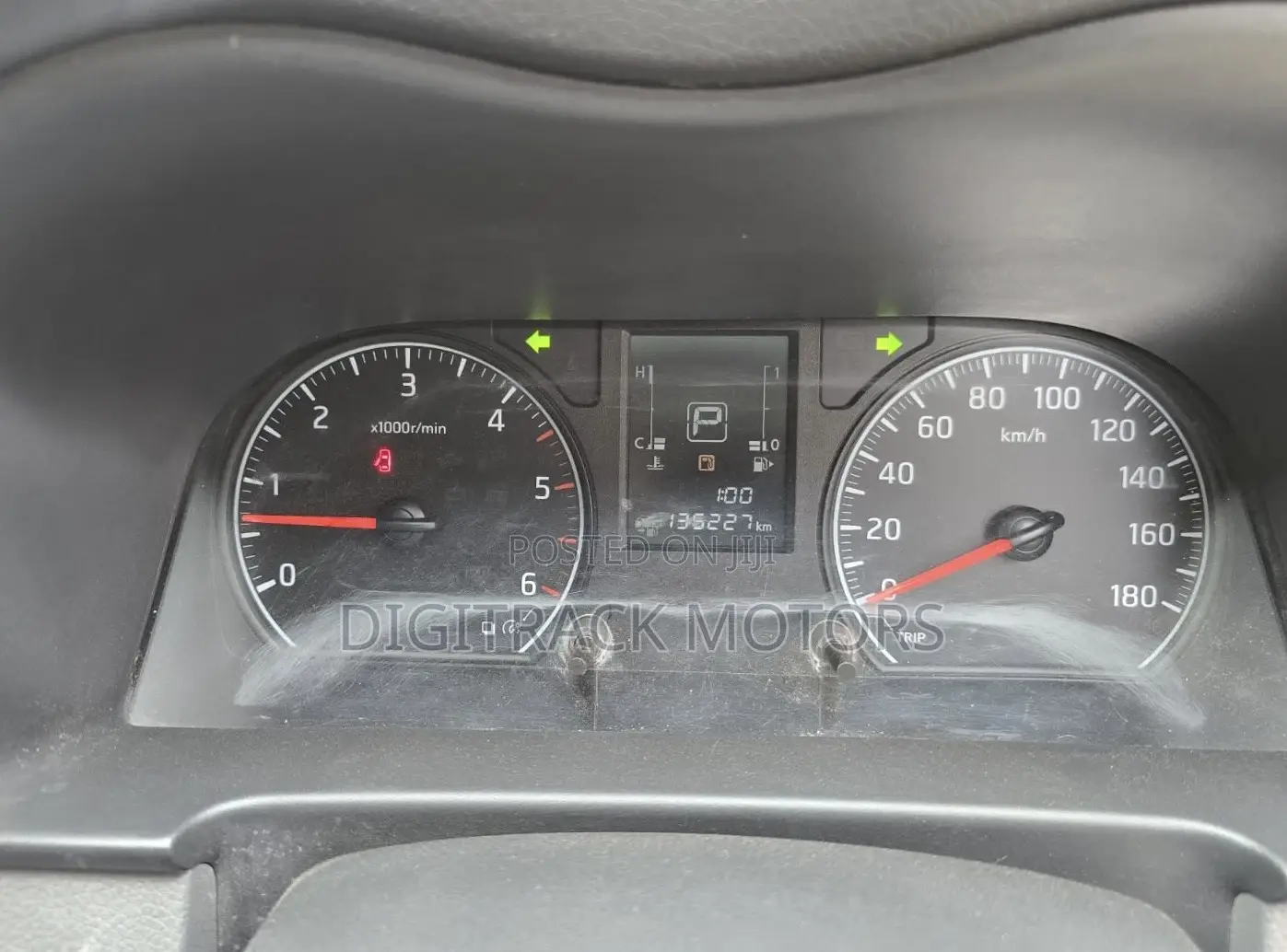 Nissan Caravan (Urvan) 2018 White