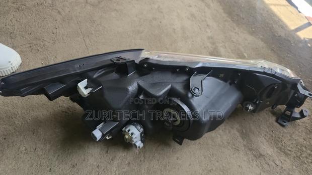 Harrier Headlights 48-147 - main view