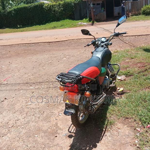 TVS HLX 125 2015 Red - main view