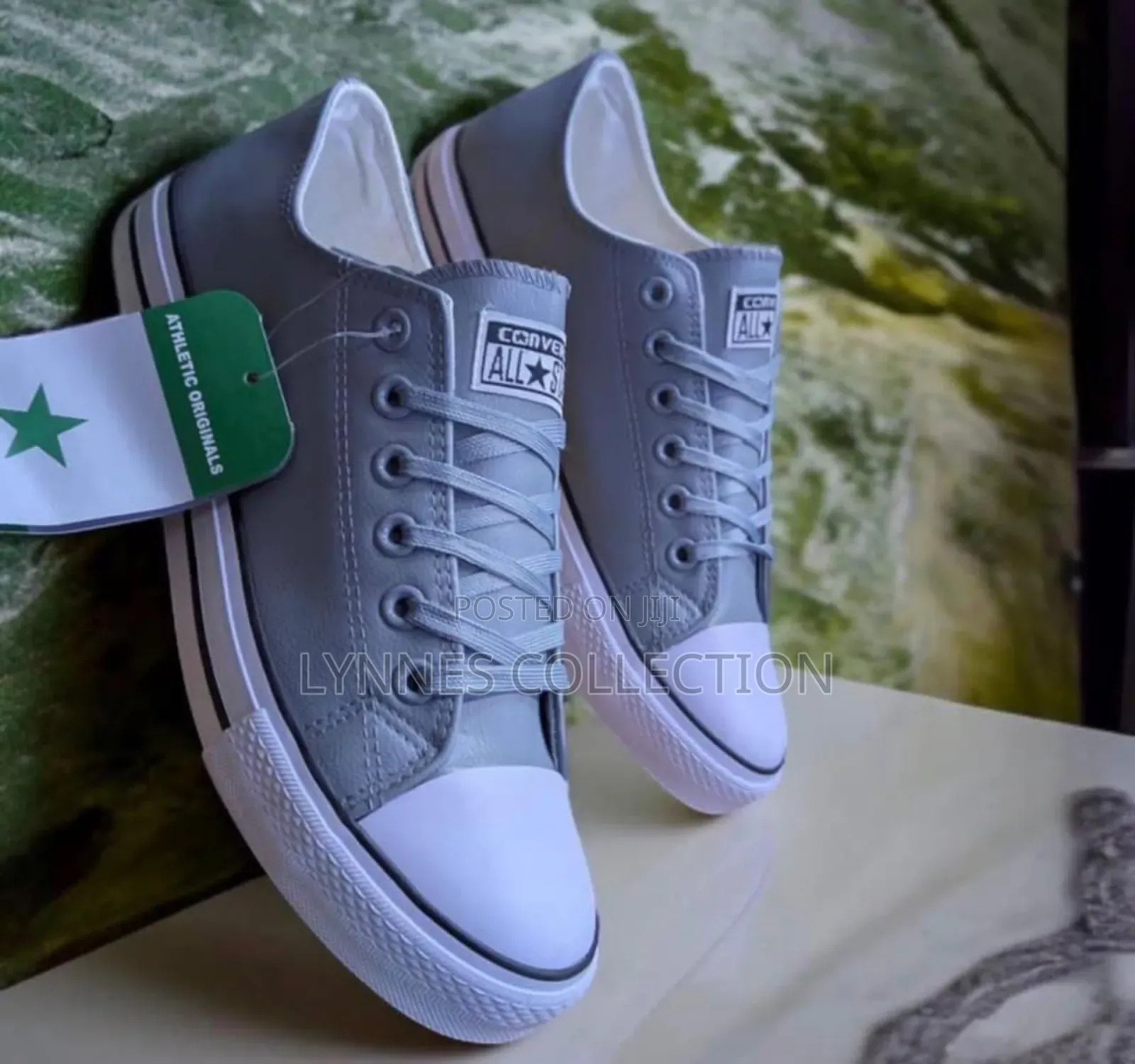 Unisex Converse Leather