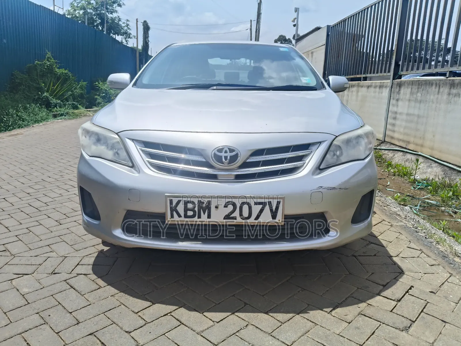 Toyota Corolla 2010 Silver