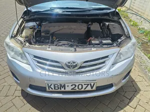 Toyota Corolla 2010 Silver