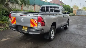 Toyota Hilux Revo Smart Cab Deisel 2.4 AWD 2022 Silver