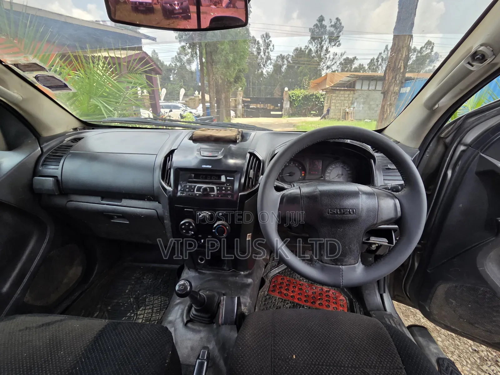 Isuzu D-MAX 2018 Gray