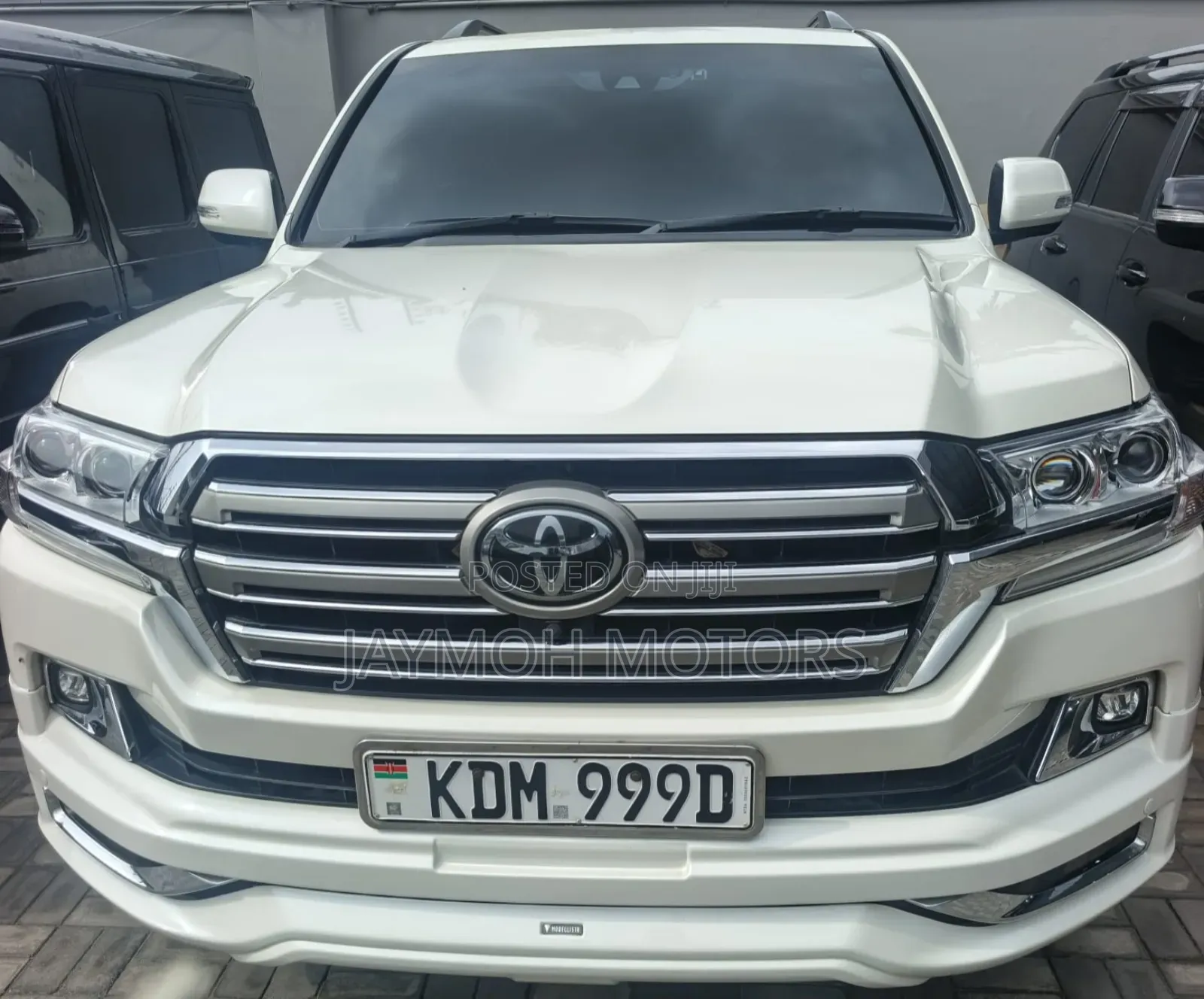 Toyota Land Cruiser 2017 White