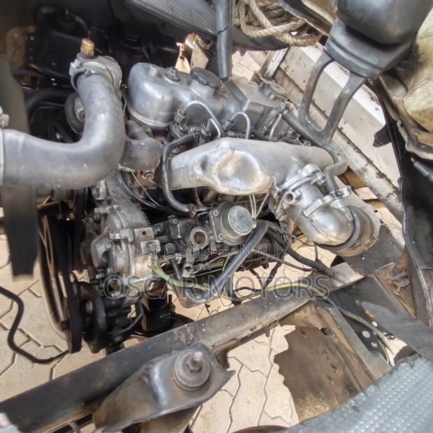 Isuzuu NHR - thumbnail 8