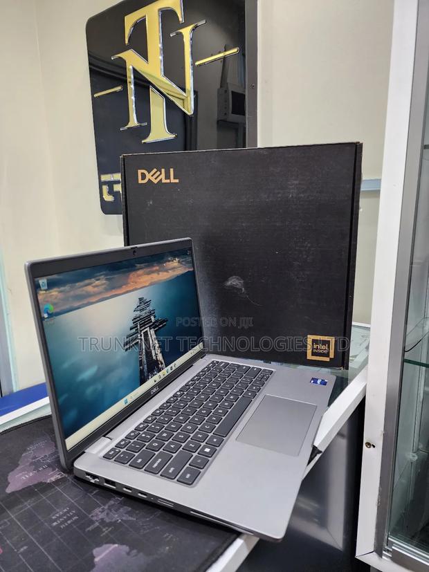 New Laptop Dell Pro 14 8GB Intel Core Ultra 5 SSD 512GB