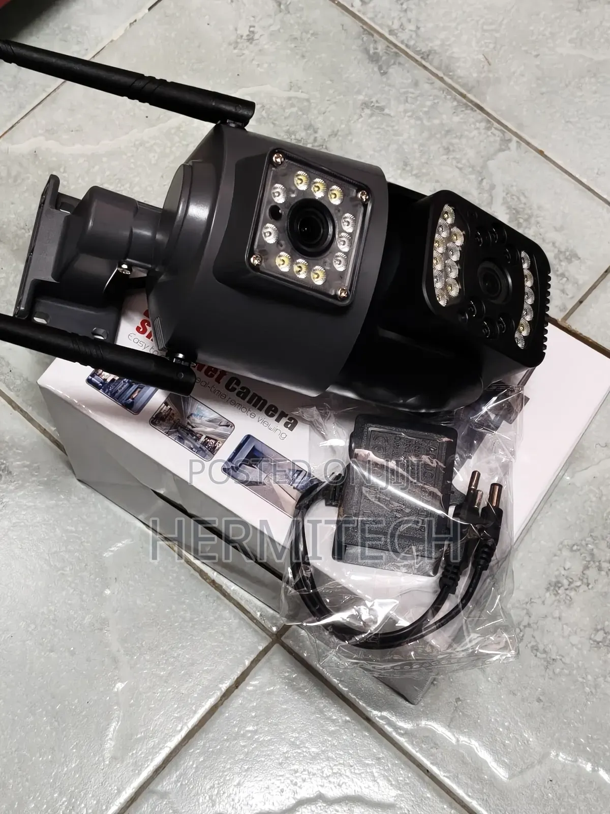 CCTV With Two Signal Antennae Motion Sensor Dual Lens 4g