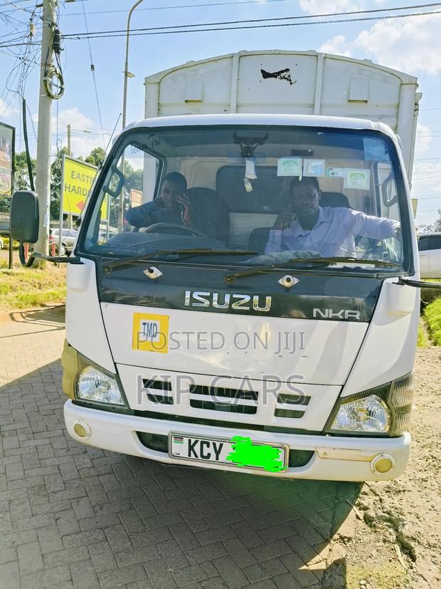 Isuzu NKR Closed Body - thumbnail 2