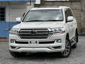 Toyota Land Cruiser 4.6 V8 ZX 2019 White