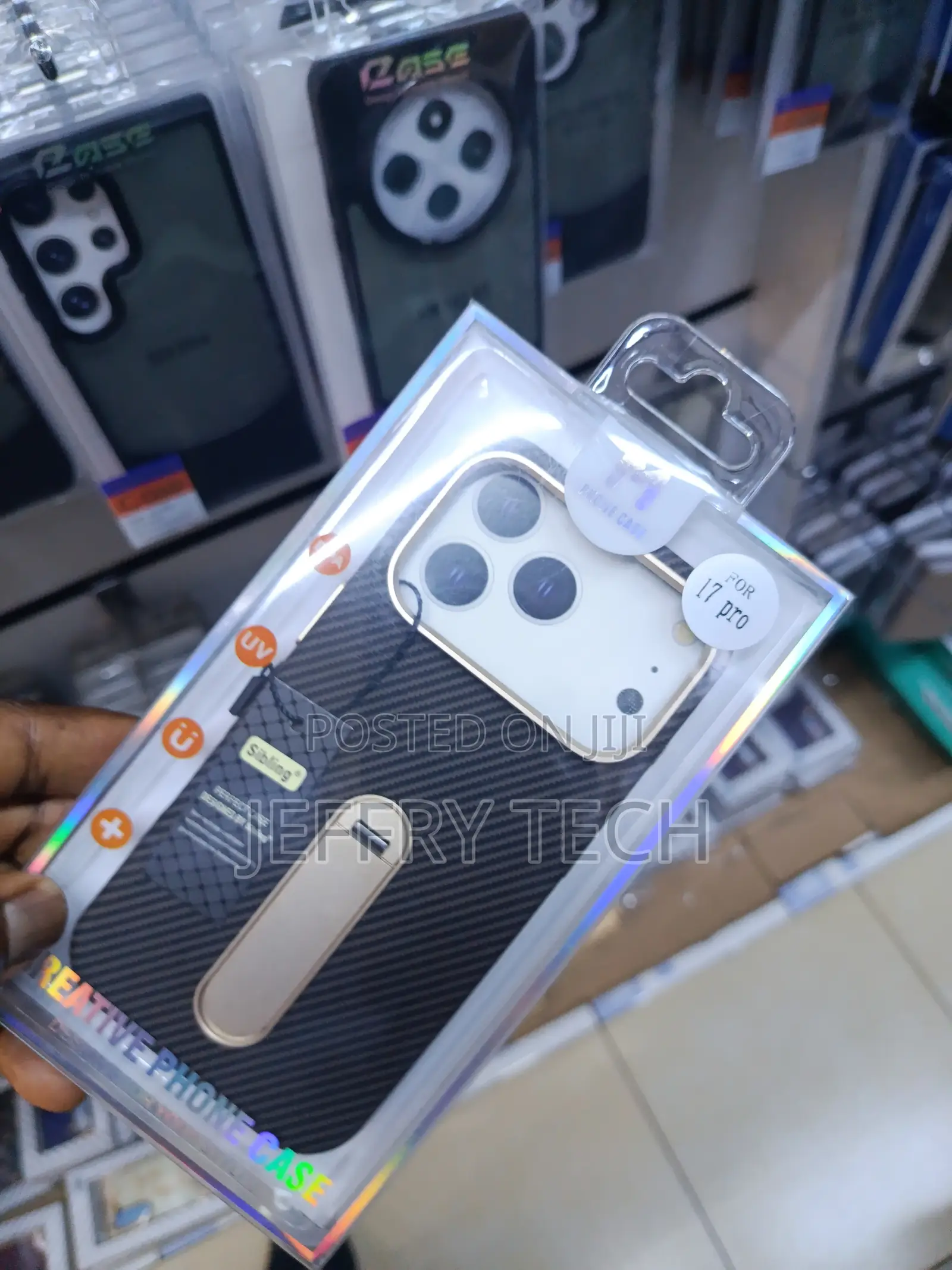 Sibling iPhone 17 Pro Carbon Fiber Case With Invisible Stand