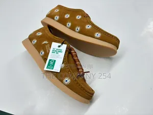 Quality Leather Sued Rubber Sole Crack Wallabies Sneakers Shoes