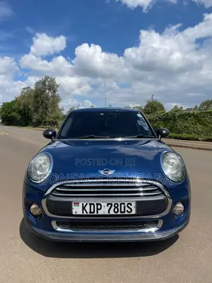 Mini Cooper 2016 Blue