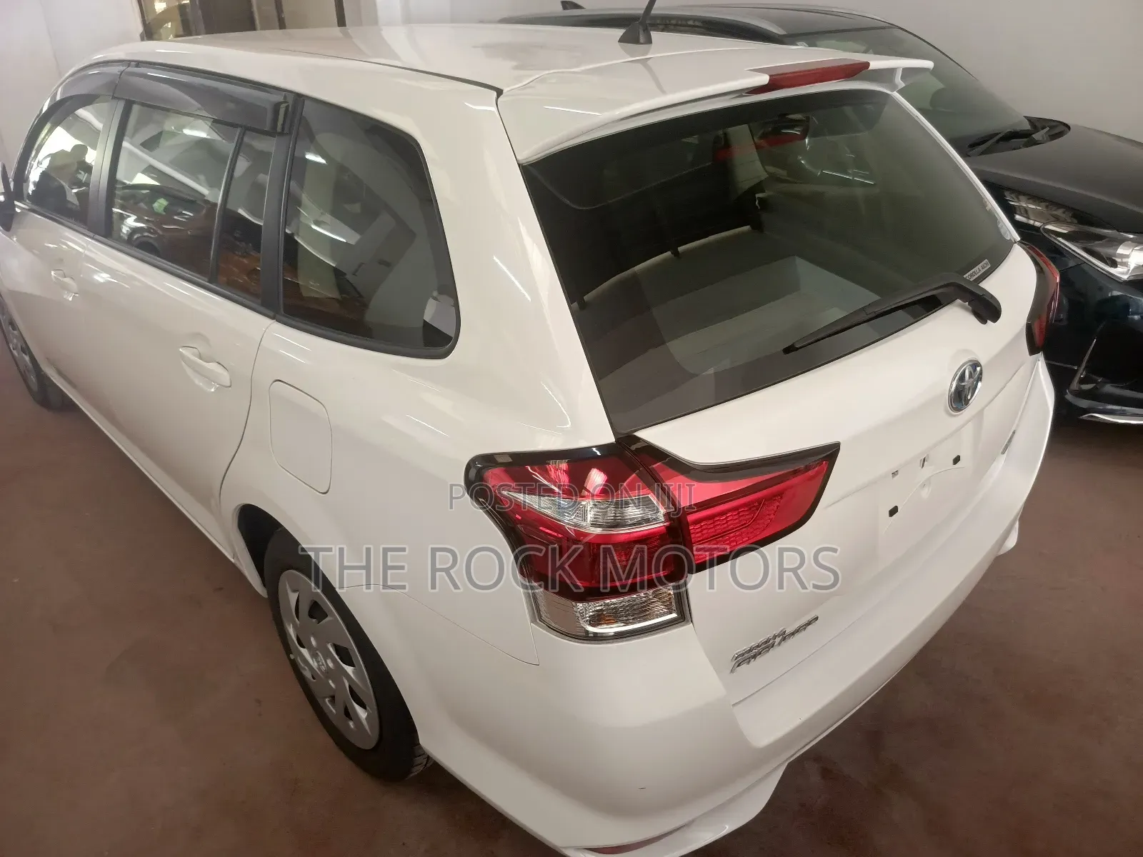 Toyota Corolla Fielder 2019 White