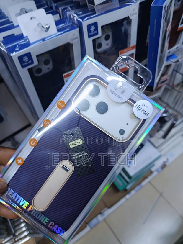 Nanoba Carbon Fiber Magnetic Vertical Stand Case for iPhone 17 Pro Max - thumbnail 3