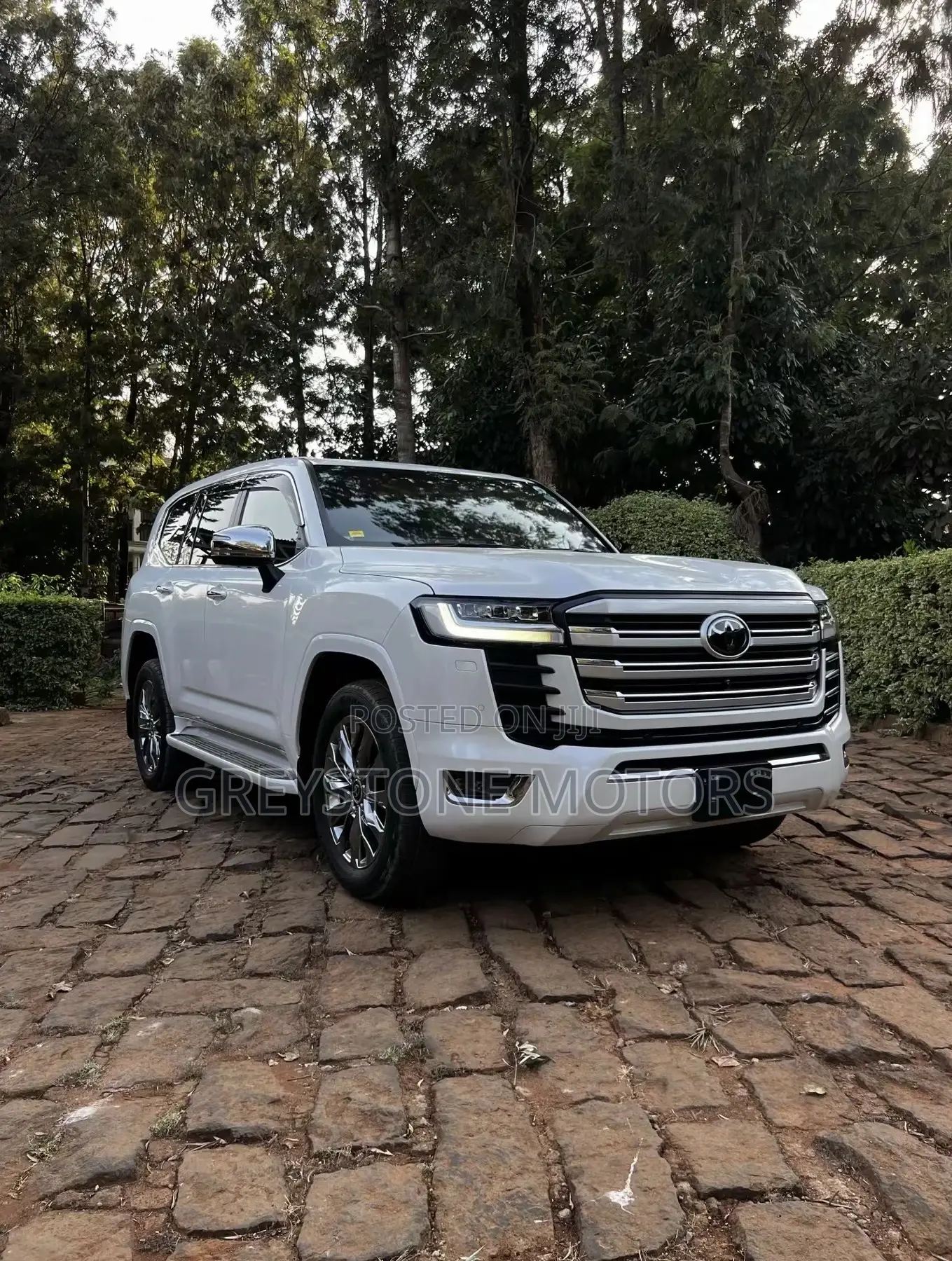 Toyota Land Cruiser 3.3 Diesel 4WD 2022 White
