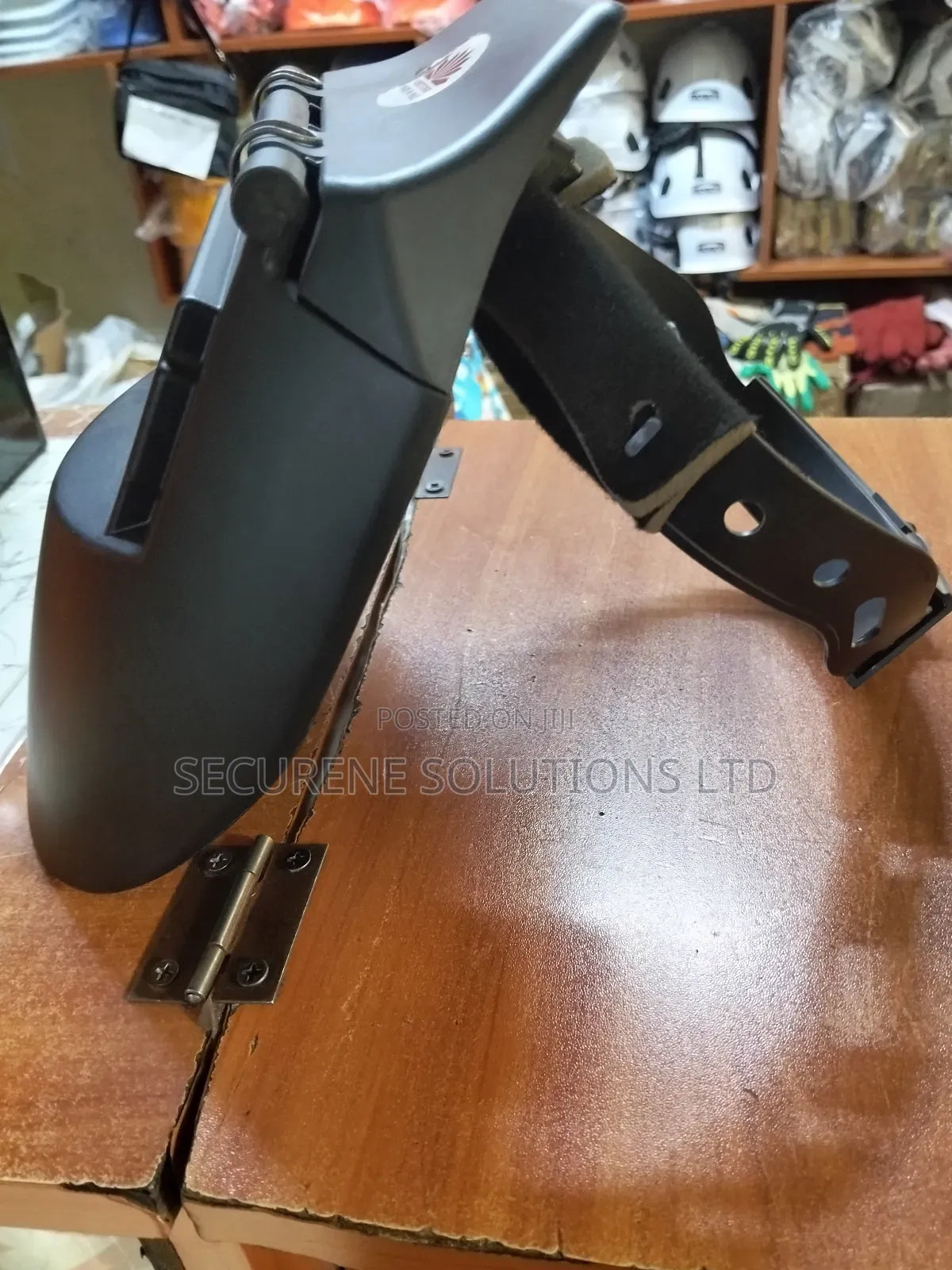 Auto-darkening Welding Helmet