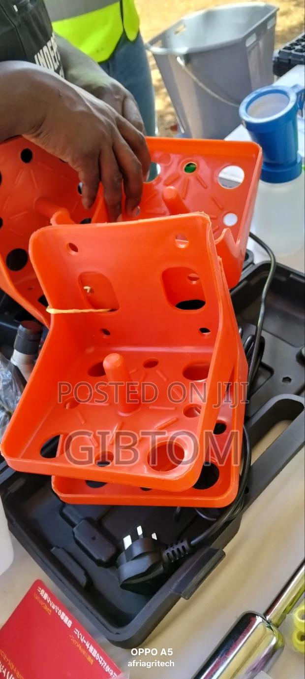 Small Salt Licker Block Holder - main view