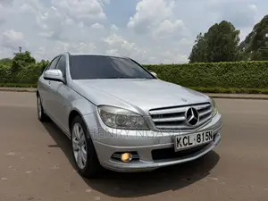 Mercedes-Benz C200 2011 Silver
