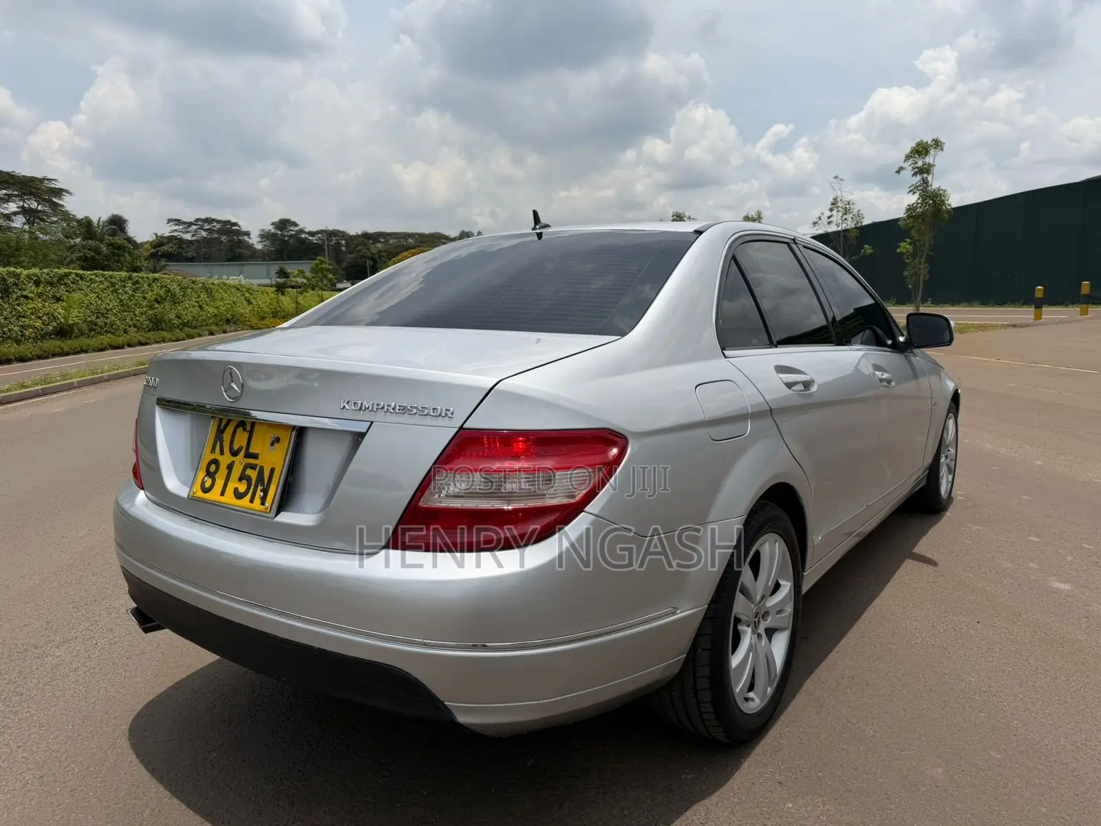 Mercedes-Benz C200 2011 Silver