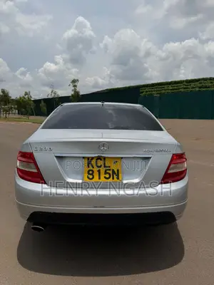 Mercedes-Benz C200 2011 Silver