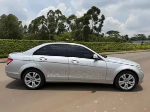 Mercedes-Benz C200 2011 Silver