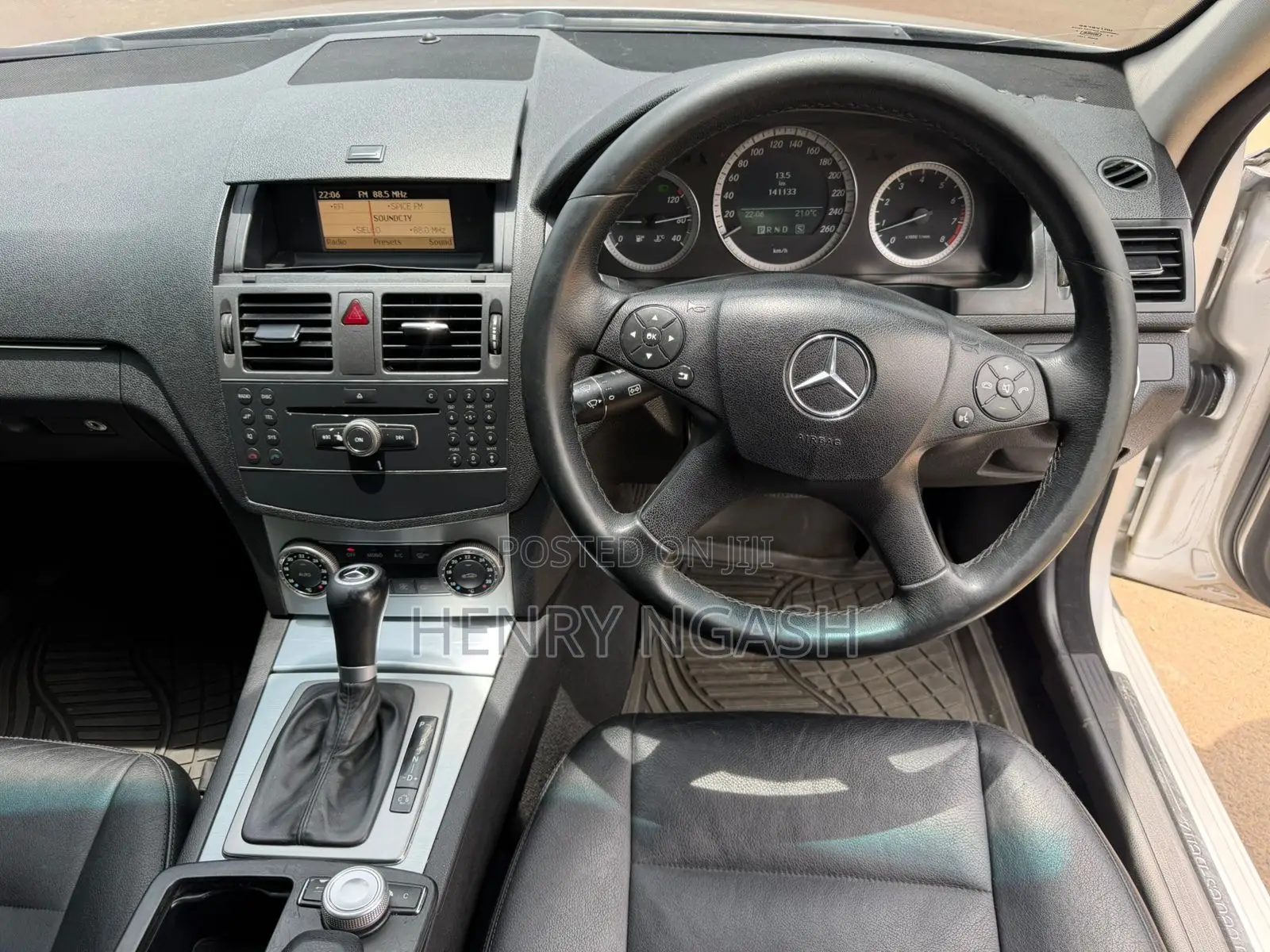 Mercedes-Benz C200 2011 Silver