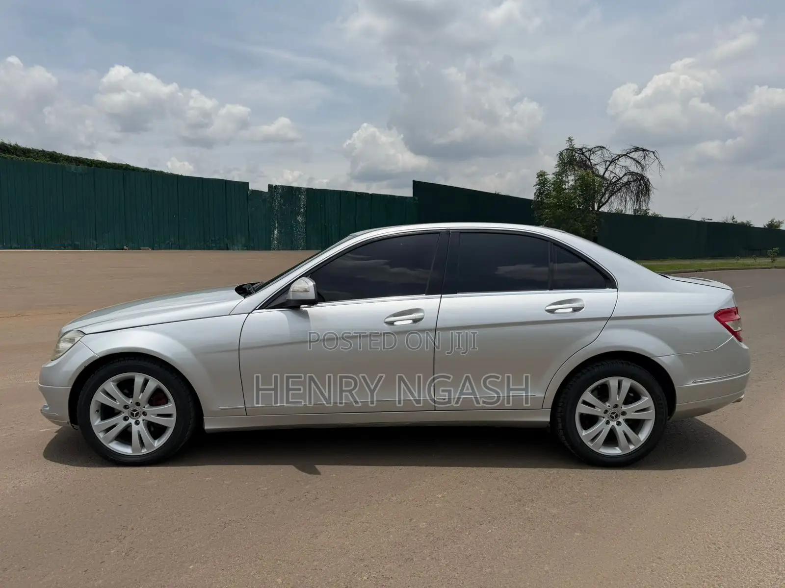 Mercedes-Benz C200 2011 Silver