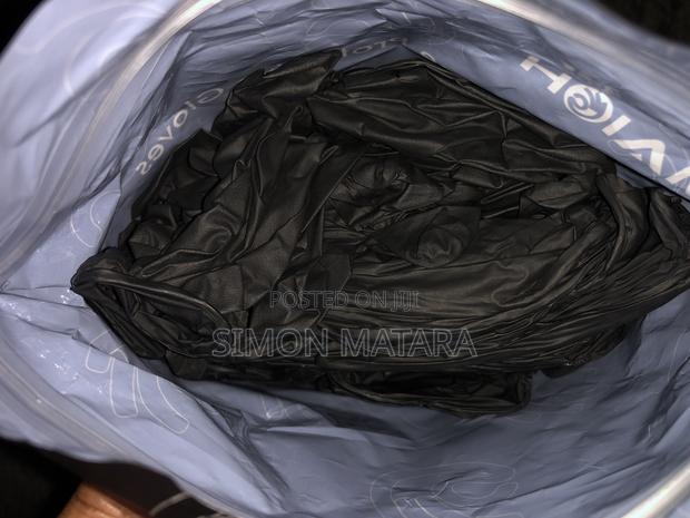 100pcs Black Nitrile Gloves Disposable Thickened Durable - thumbnail 3