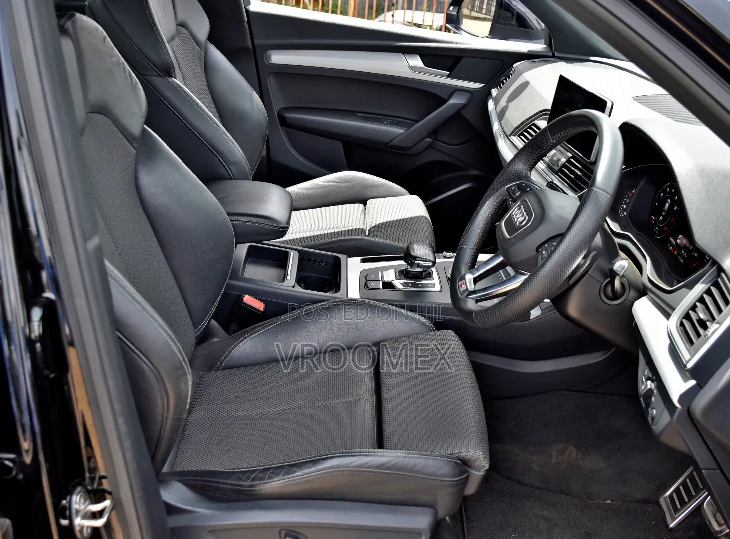 Audi Q5 2018 Black