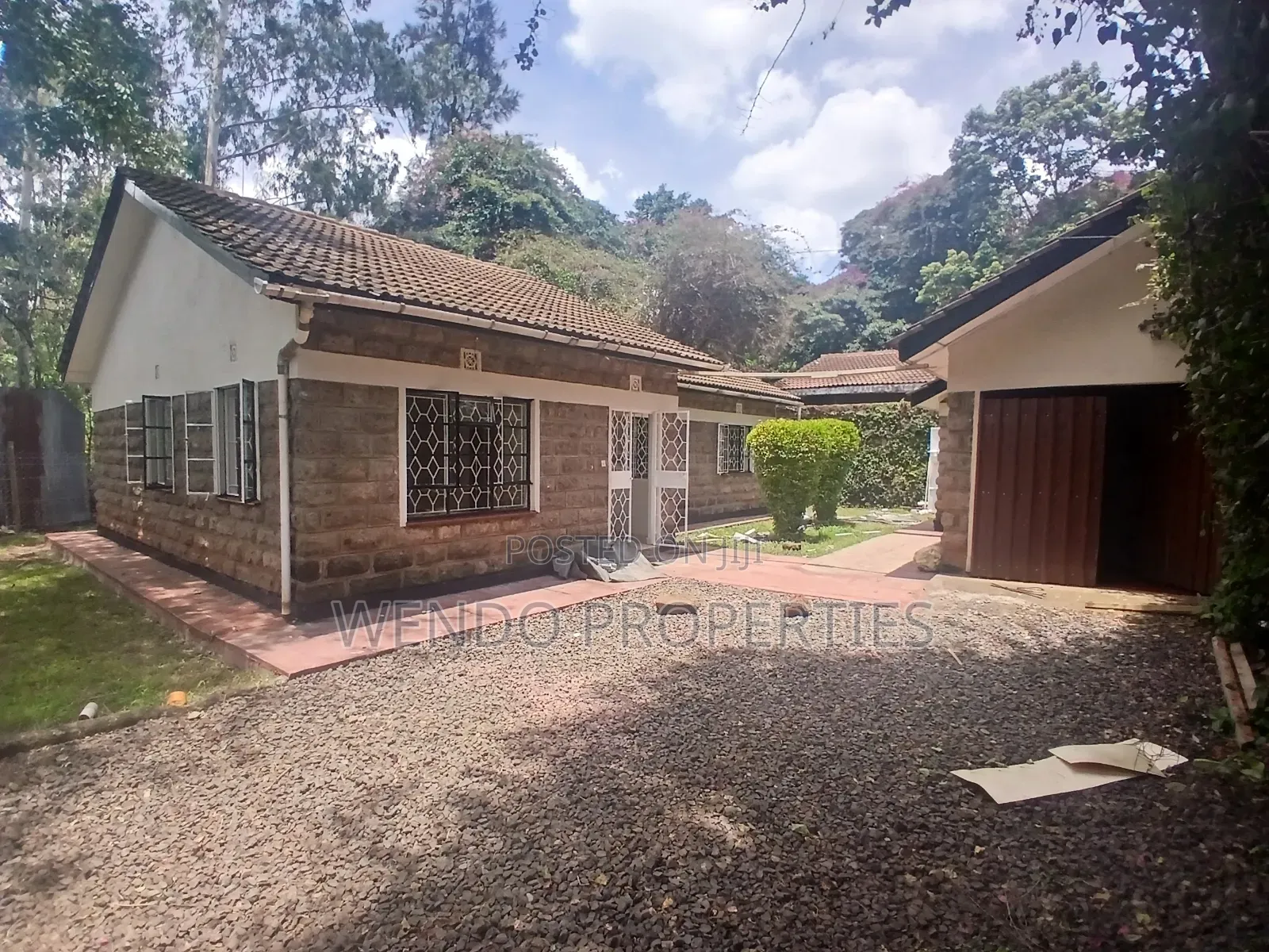 3bdrm Bungalow in Karen C for rent