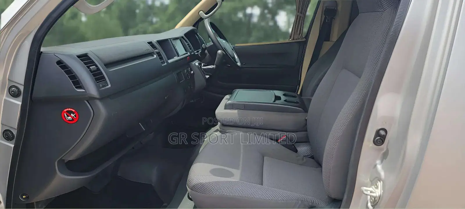 Toyota Grand HiAce 2019 Silver