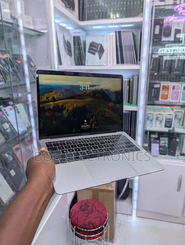 Laptop Apple MacBook Air 2019 8GB Intel Core i5 SSD 128GB