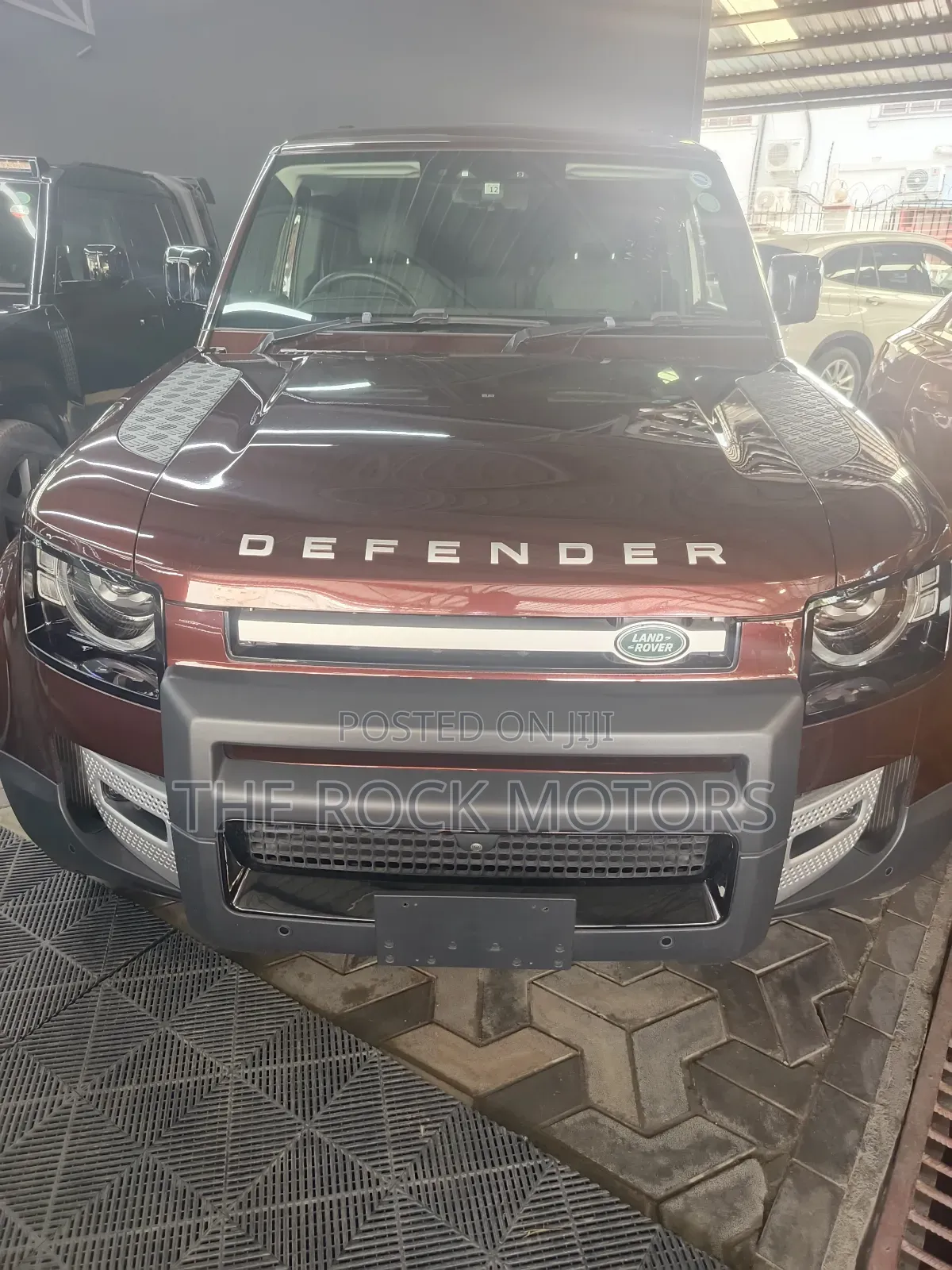 Land Rover Defender 2020 Maroon