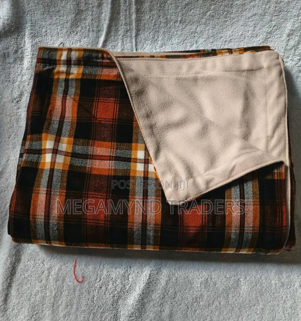 Maasai Fleece Blanket / 5*6 Fleece Blanket - thumbnail 6