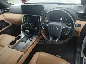 Lexus LX 2019 White