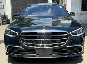 Mercedes-Benz S-Class 2023 Green