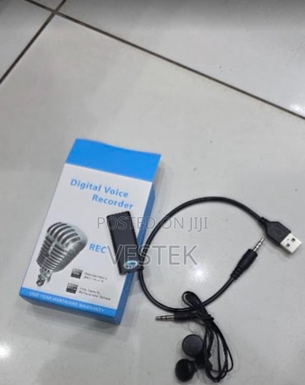 Quality 16gb Mini Digital Voice Recorder With Long Battery Time - main view