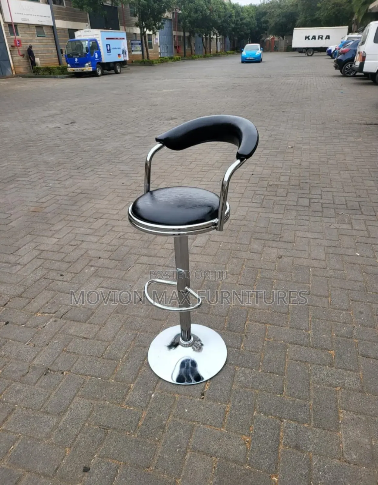 Comfy Adjustable Labstool