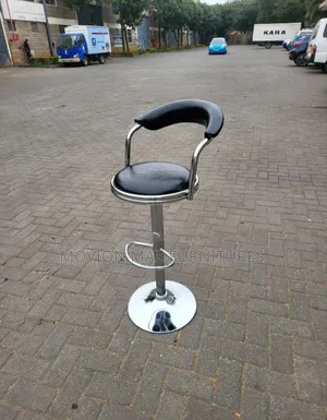 Comfy Adjustable Labstool