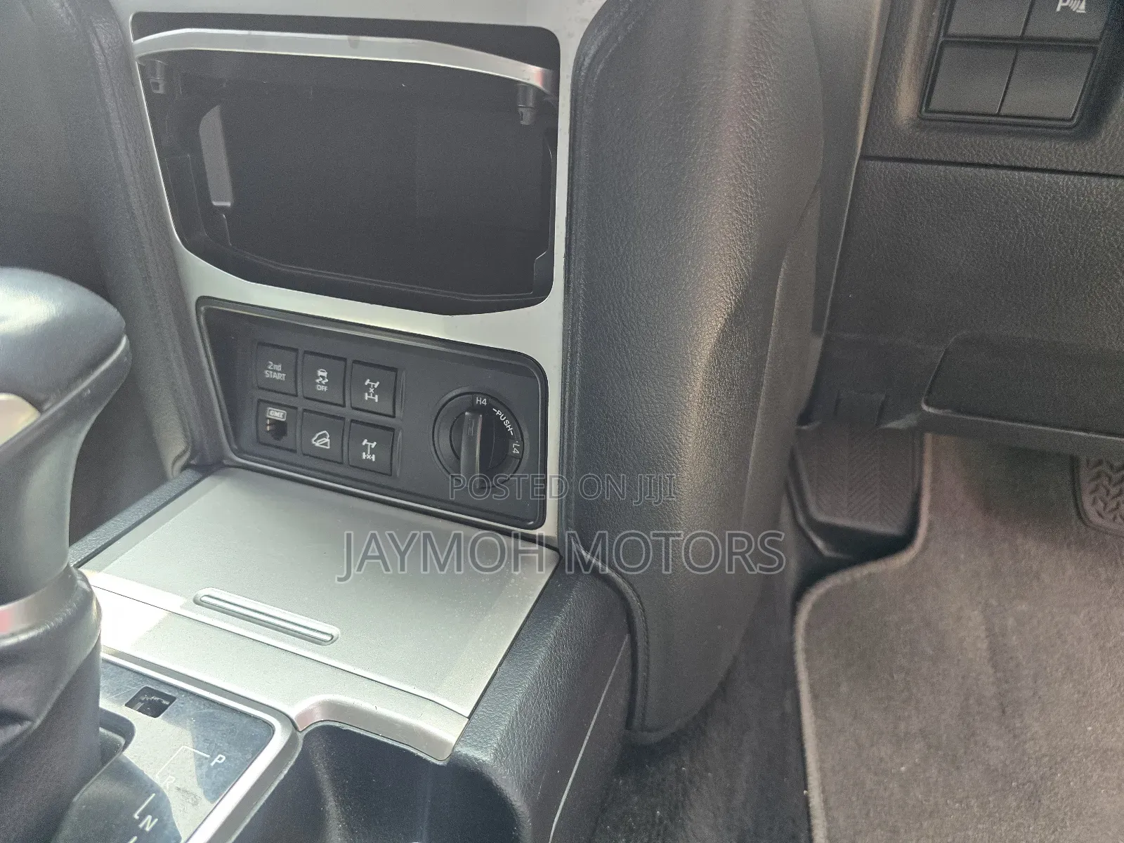 Toyota Land Cruiser Prado 2018 White