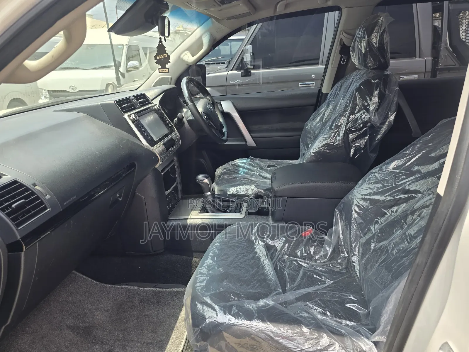 Toyota Land Cruiser Prado 2018 White