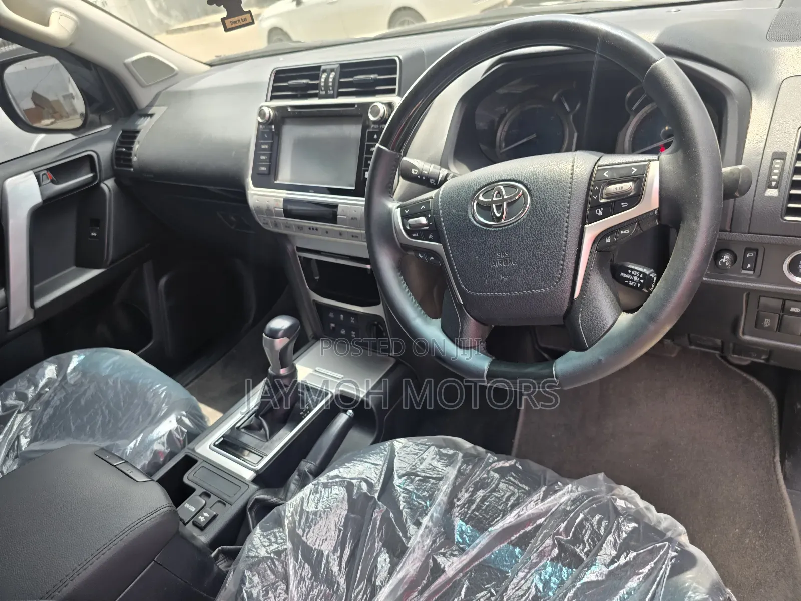 Toyota Land Cruiser Prado 2018 White