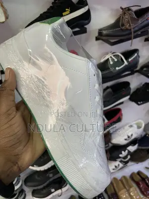 Lacoste T Clip Sneakers