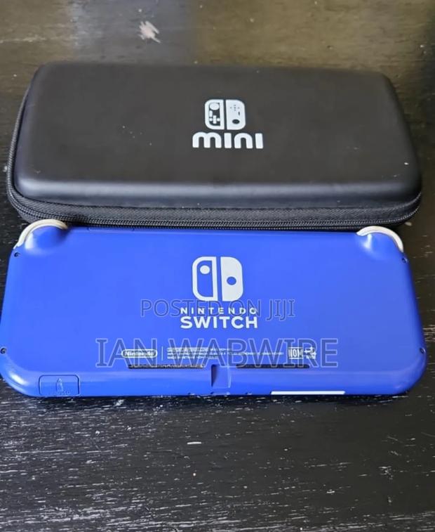 Nintendo Switch Lite - thumbnail 2