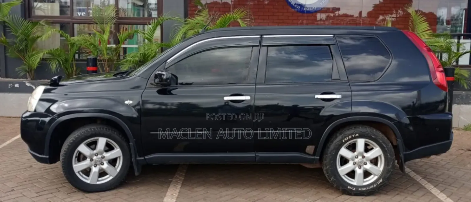 Nissan X-Trail 2010 Black