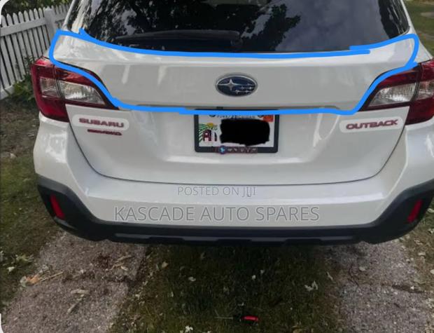 Boot Garnish Subaru Outback Bs9