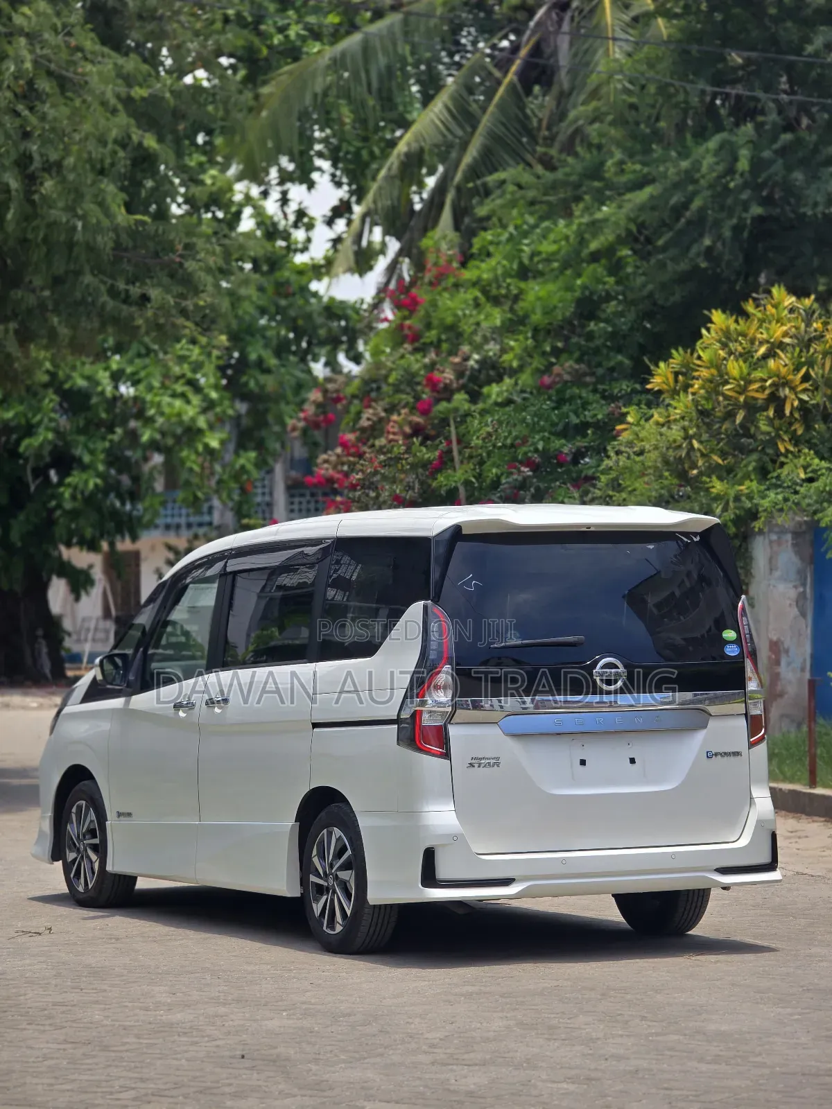 Nissan Serena 2019 White